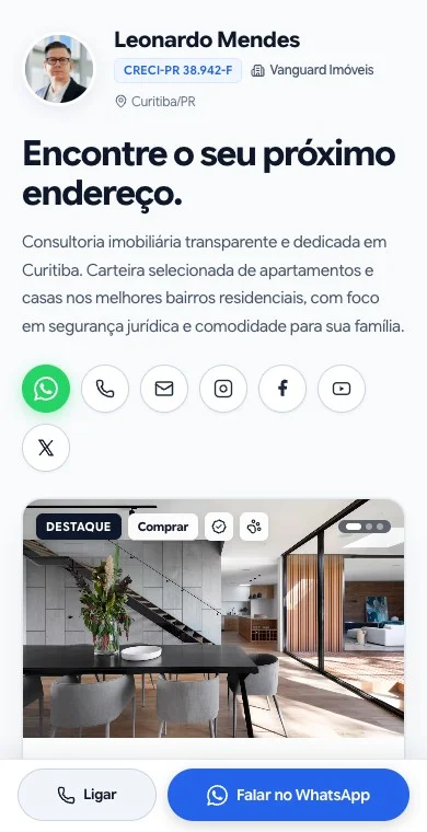 O mesmo modelo Vitrine Clean no celular, com apresentação e contato por WhatsApp